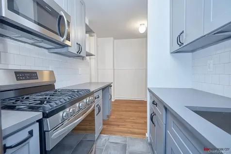 1037 College Avenue Bronx NY 10456