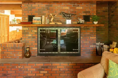 90 Hillside Road Barryville NY 12719