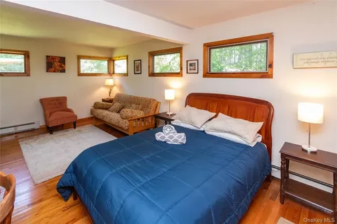 90 Hillside Road Barryville NY 12719