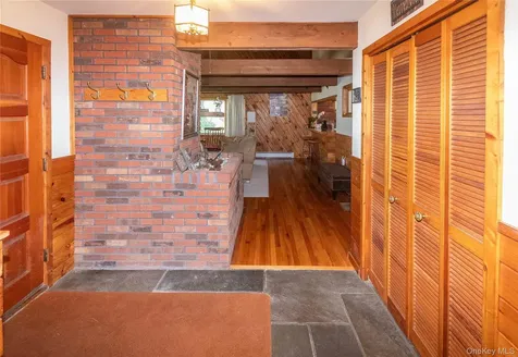 90 Hillside Road Barryville NY 12719