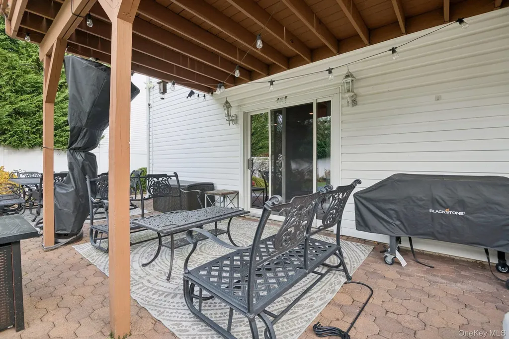 2794 Judith Drive Bellmore NY 11710