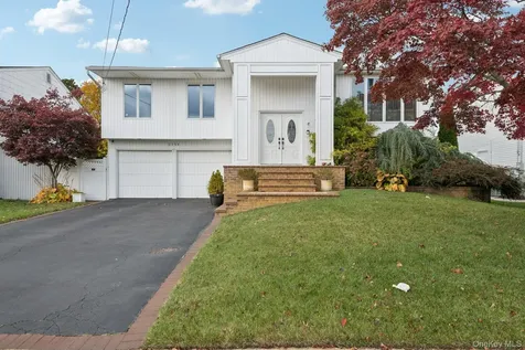2794 Judith Drive Bellmore NY 11710
