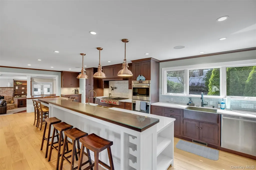 345 Colonial Road Southold NY 11971