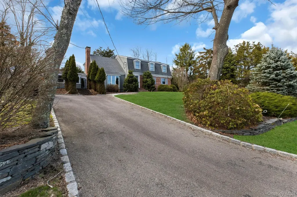 345 Colonial Road Southold NY 11971