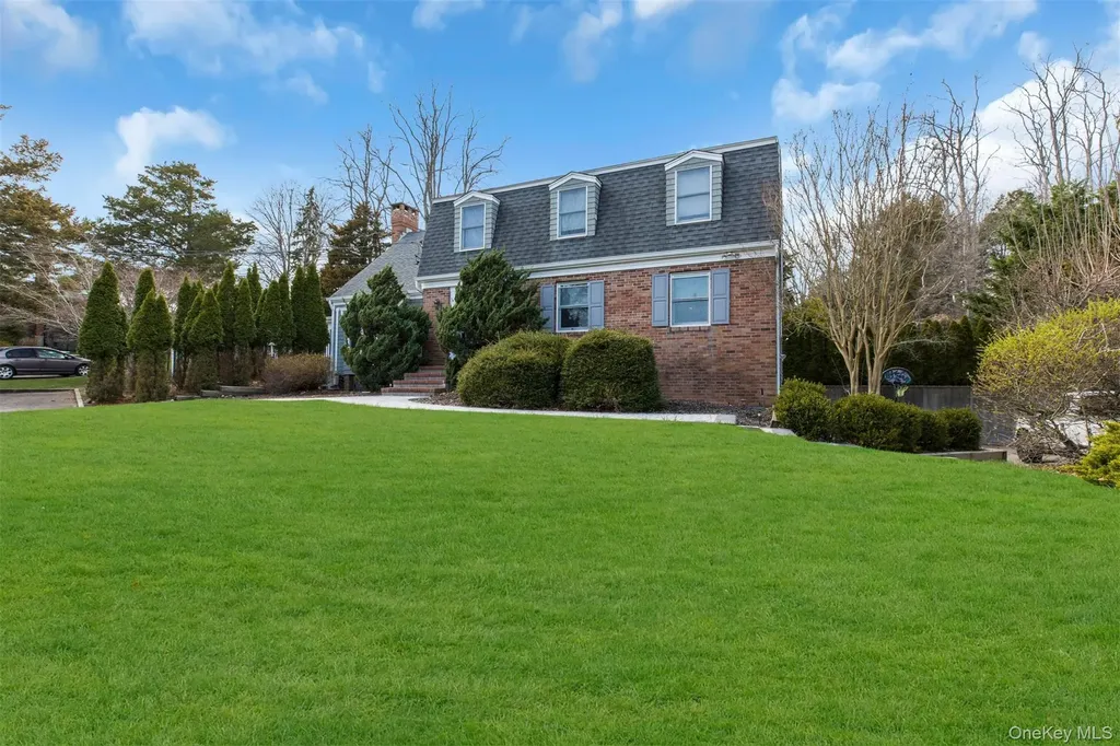 345 Colonial Road Southold NY 11971