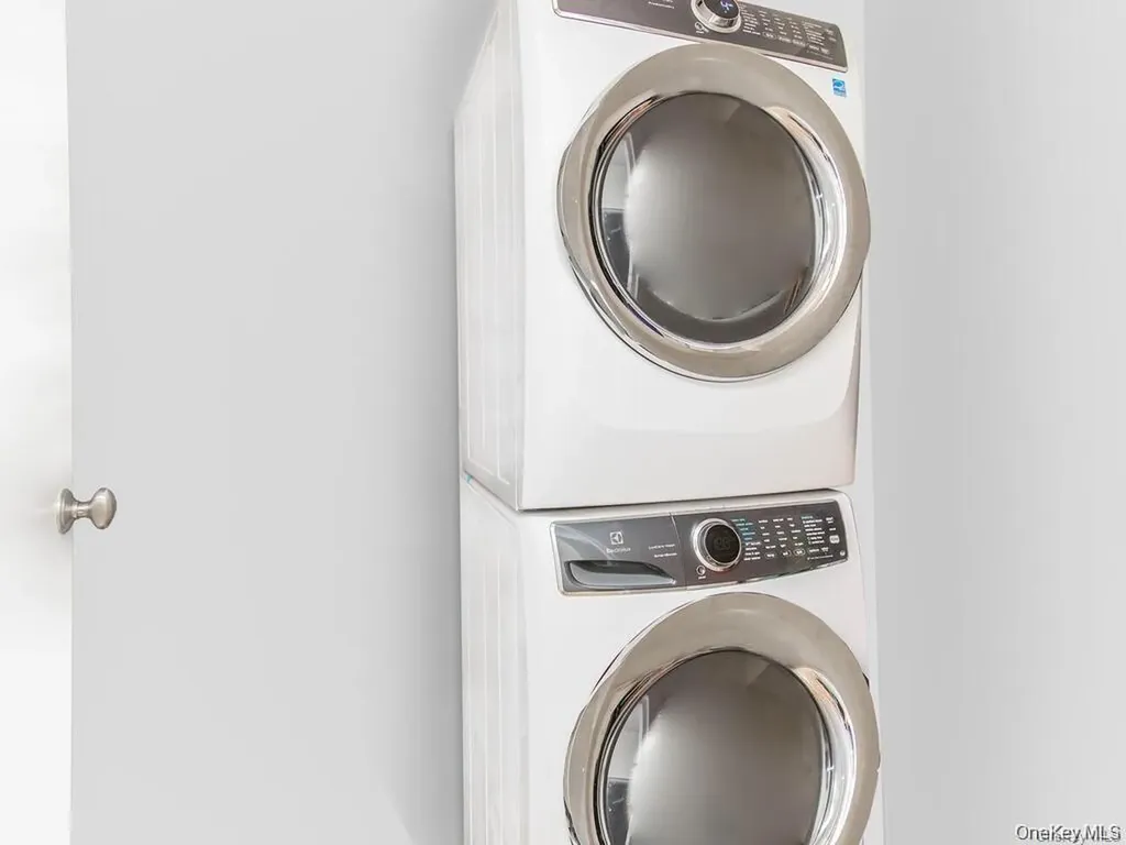 2287 Johnson Avenue Bronx NY 10463