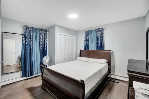 18 Cambridge Avenue Bethpage NY 11714