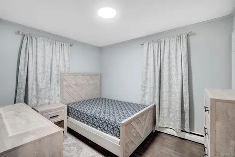 18 Cambridge Avenue Bethpage NY 11714