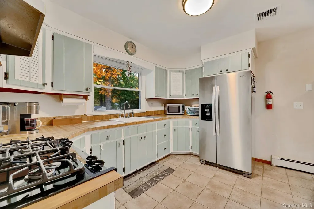 210 3rd Street Laurel NY 11948