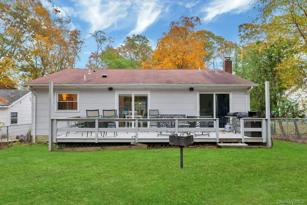 210 3rd Street Laurel NY 11948