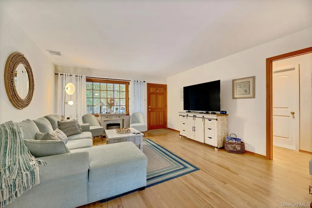 210 3rd Street Laurel NY 11948