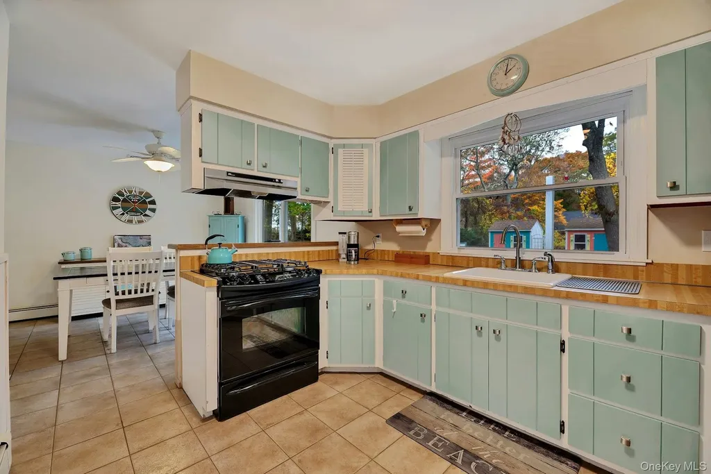 210 3rd Street Laurel NY 11948