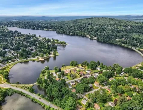 20 Heathcote Road Carmel NY 10512