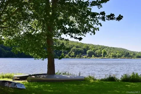 20 Heathcote Road Carmel NY 10512