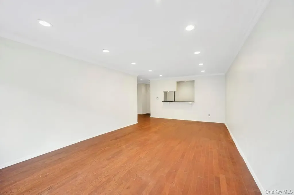 101 Lincoln Avenue Mineola NY 11501