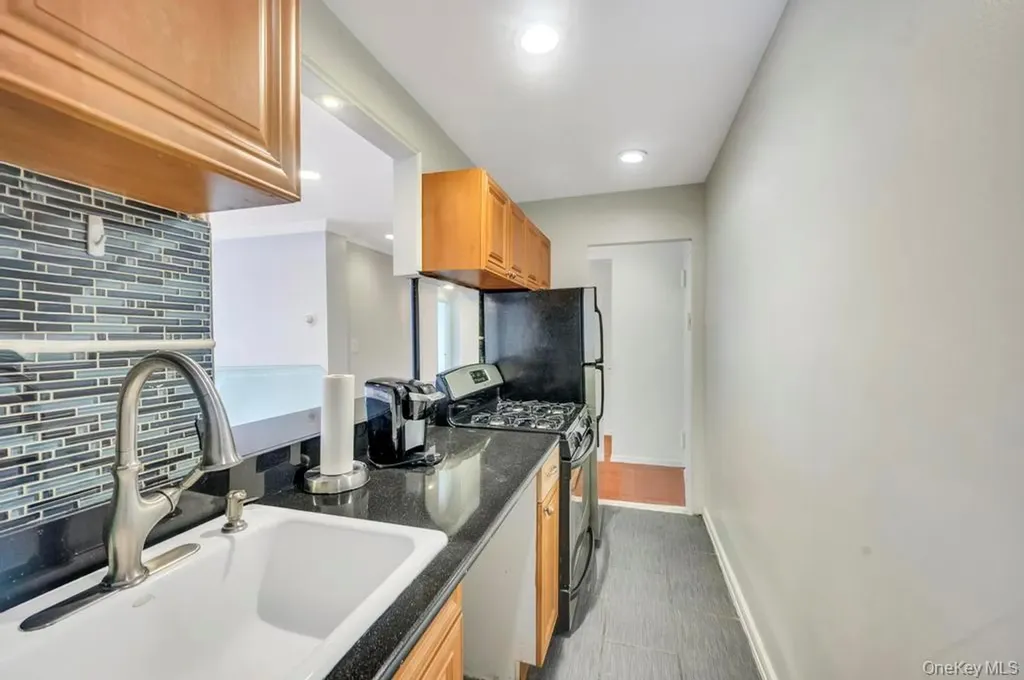 101 Lincoln Avenue Mineola NY 11501