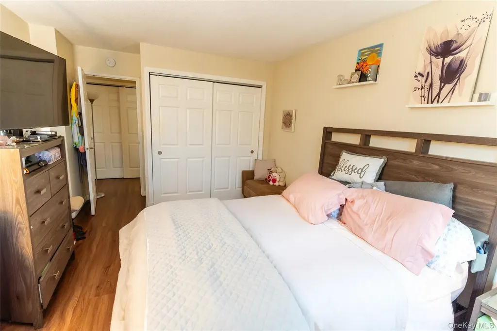3410 De Reimer Avenue Bronx NY 10475