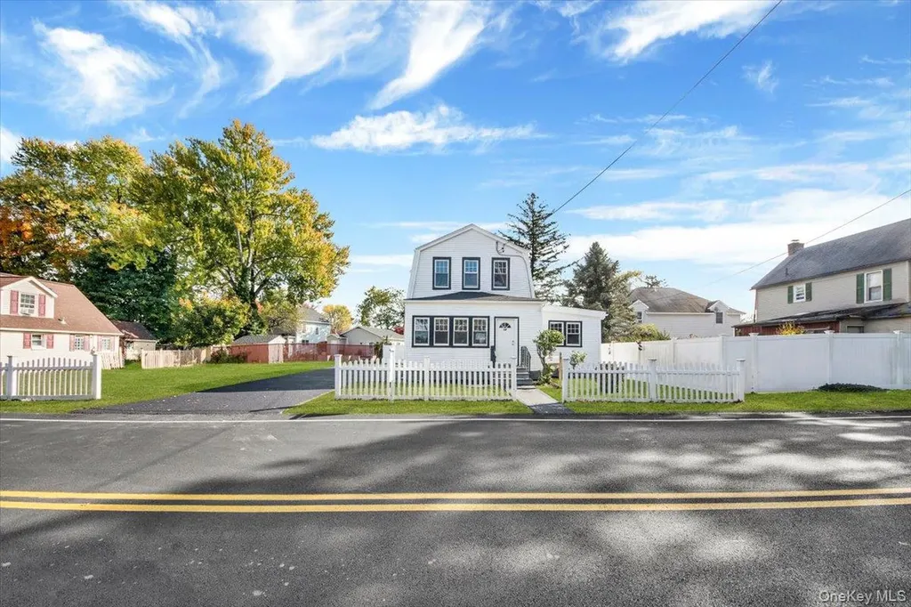 34 Kings Ferry Road Montrose NY 10548