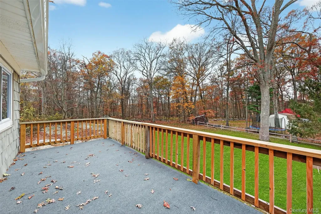 37 Spruce Knolls Putnam Valley NY 10579