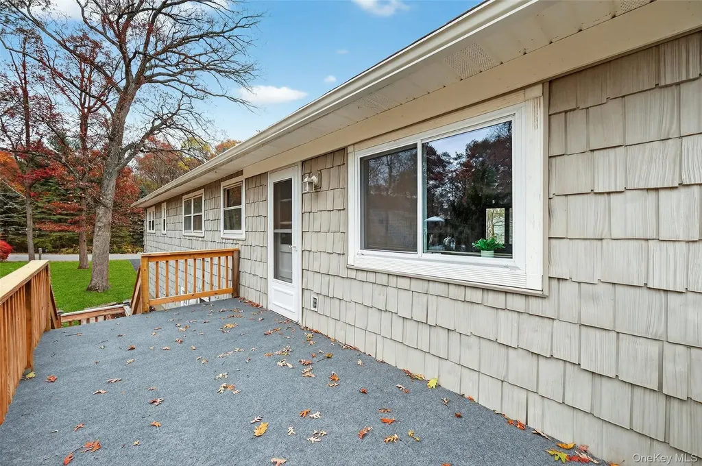 37 Spruce Knolls Putnam Valley NY 10579