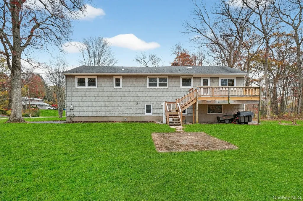 37 Spruce Knolls Putnam Valley NY 10579