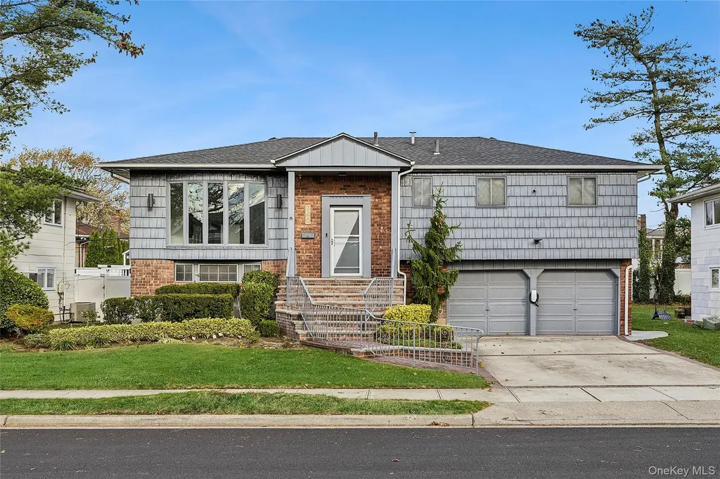 740 Eagle Drive Valley Stream NY 11581