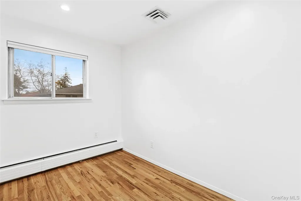 740 Eagle Drive Valley Stream NY 11581