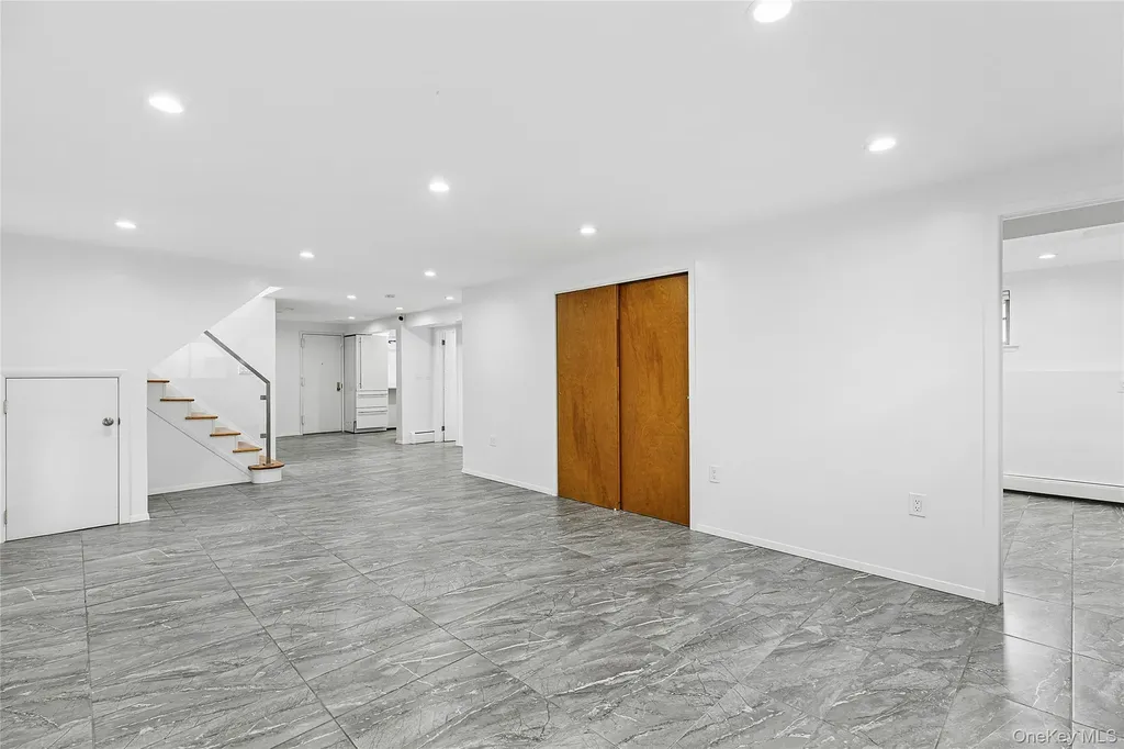740 Eagle Drive Valley Stream NY 11581