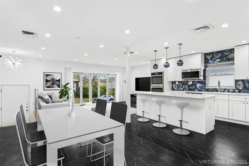 740 Eagle Drive Valley Stream NY 11581