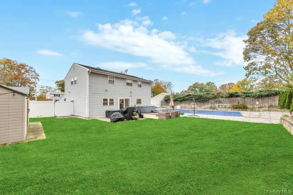 37 Fiesta Drive Centereach NY 11720