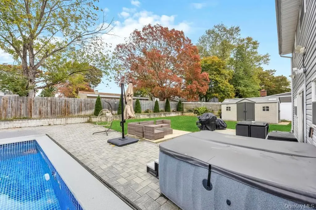 37 Fiesta Drive Centereach NY 11720
