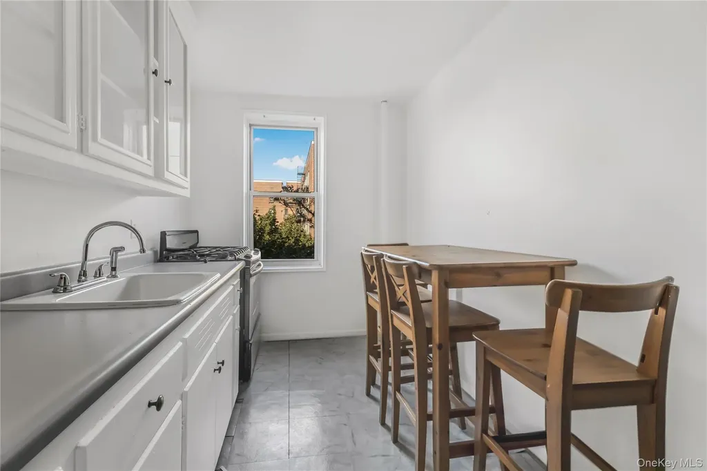 365 Bronx River Road Yonkers NY 10704
