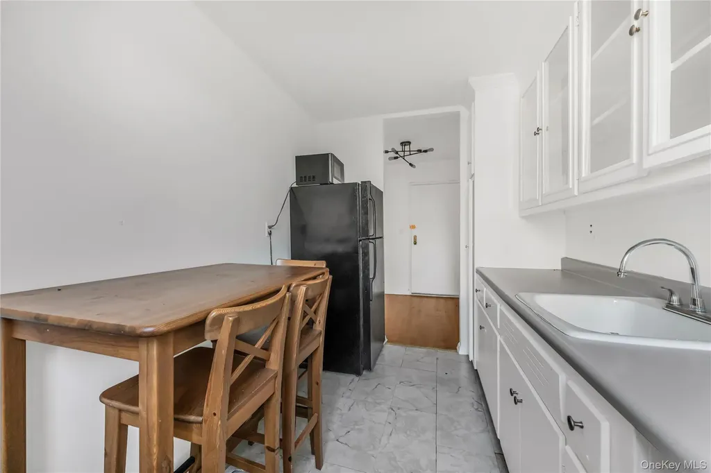 365 Bronx River Road Yonkers NY 10704