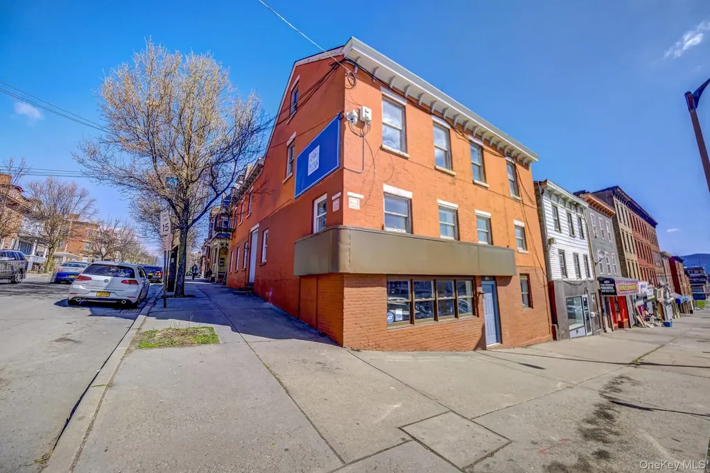 184 Broadway Newburgh NY 12550