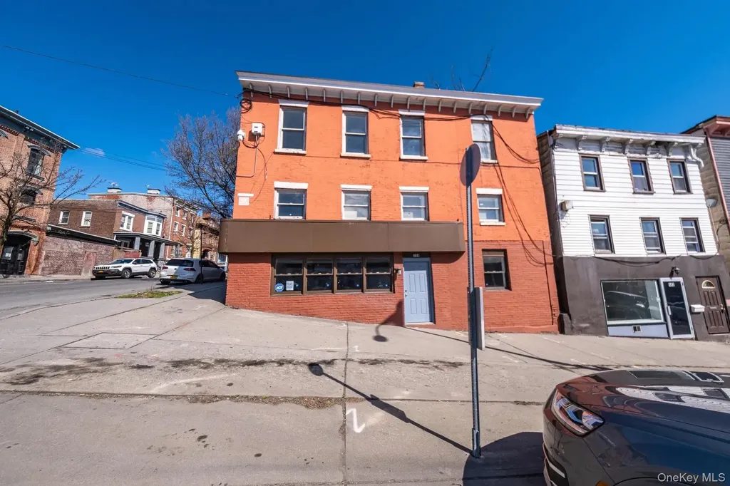 184 Broadway Newburgh NY 12550