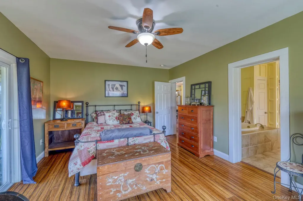 3837 Route 32 Saugerties NY 12477