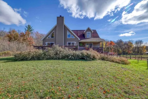 3837 Route 32 Saugerties NY 12477