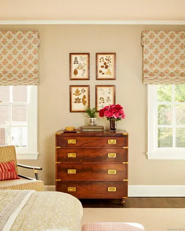 86 Pondfield Road W Bronxville NY 10708