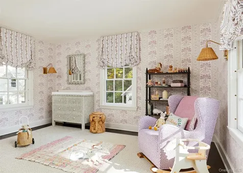 86 Pondfield Road W Bronxville NY 10708