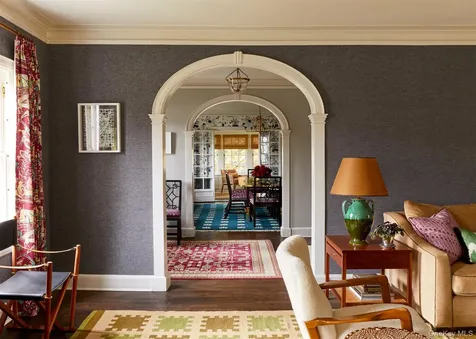 86 Pondfield Road W Bronxville NY 10708