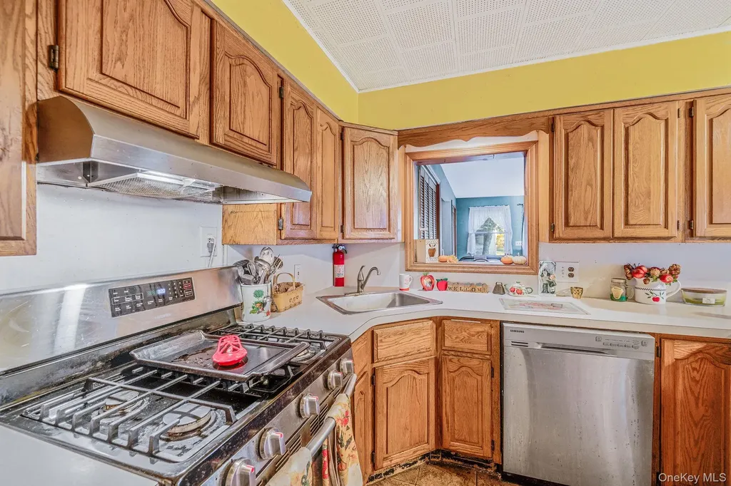 51 Cedar Avenue Patchogue NY 11772