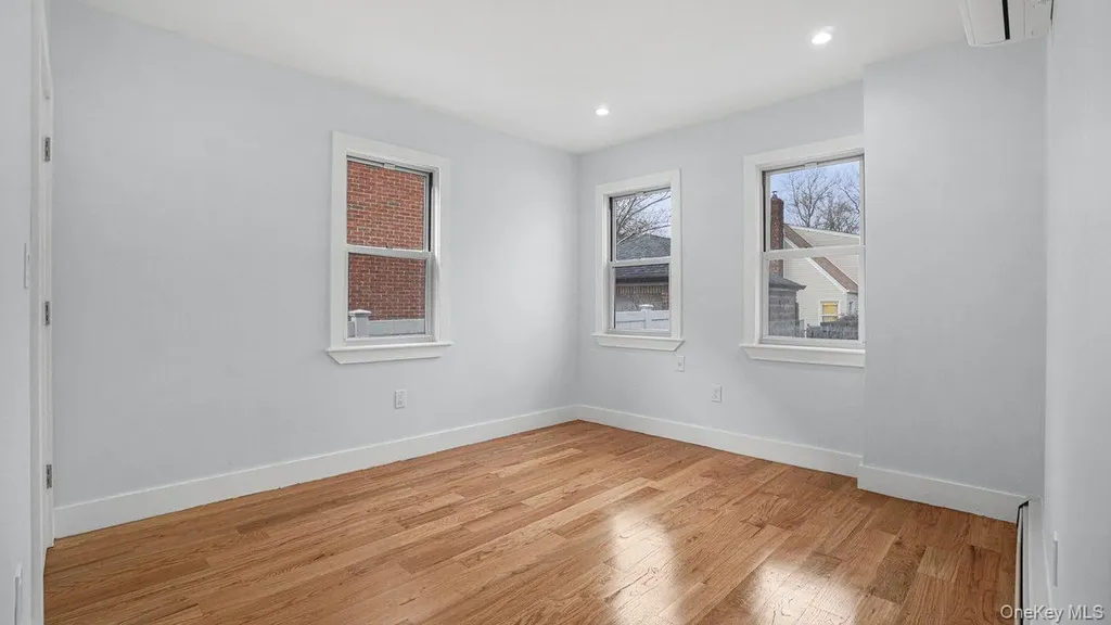15829 75th Avenue Fresh Meadows NY 11366