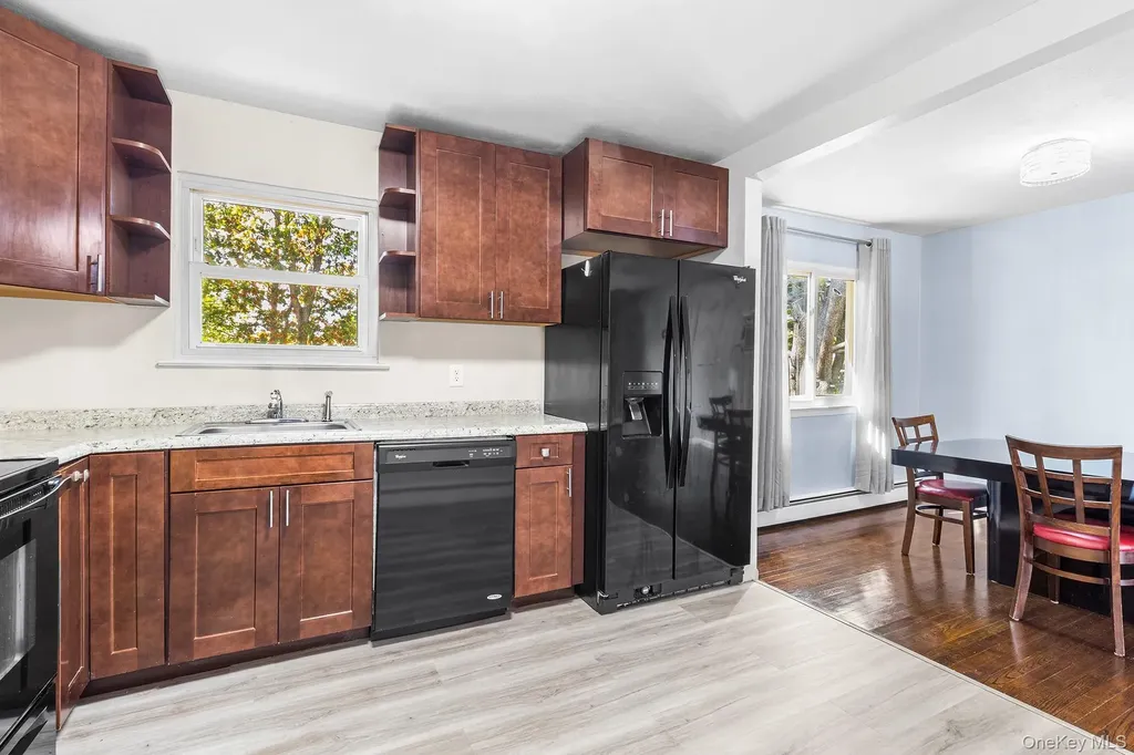 754 Broadway Brentwood NY 11717