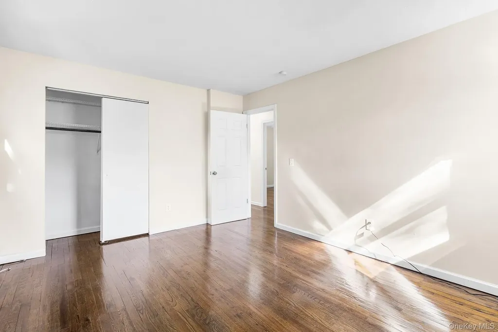 754 Broadway Brentwood NY 11717