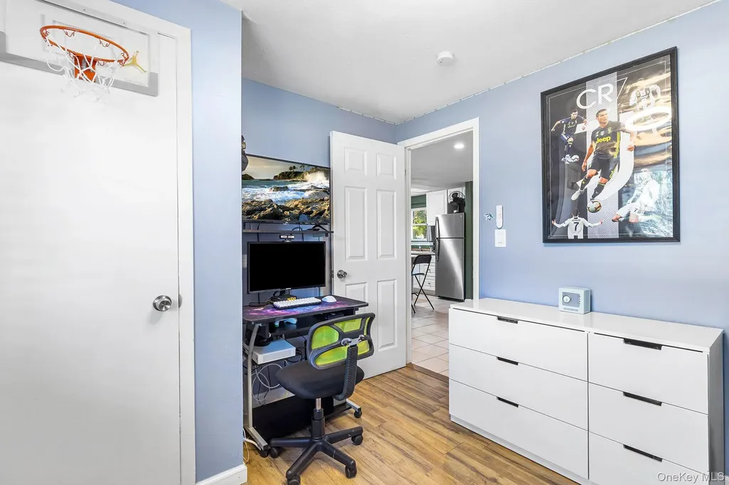 754 Broadway Brentwood NY 11717