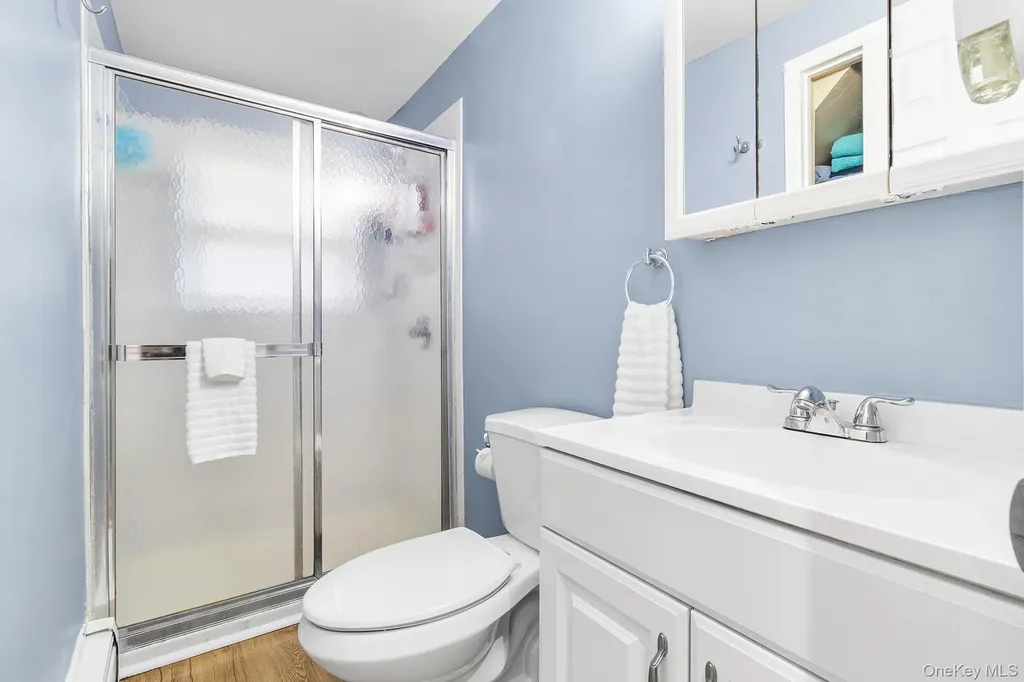 754 Broadway Brentwood NY 11717