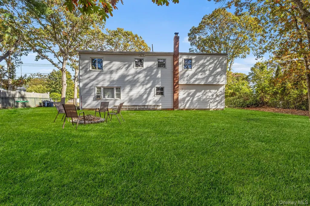 754 Broadway Brentwood NY 11717