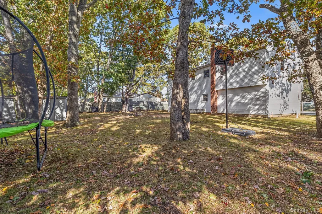 754 Broadway Brentwood NY 11717
