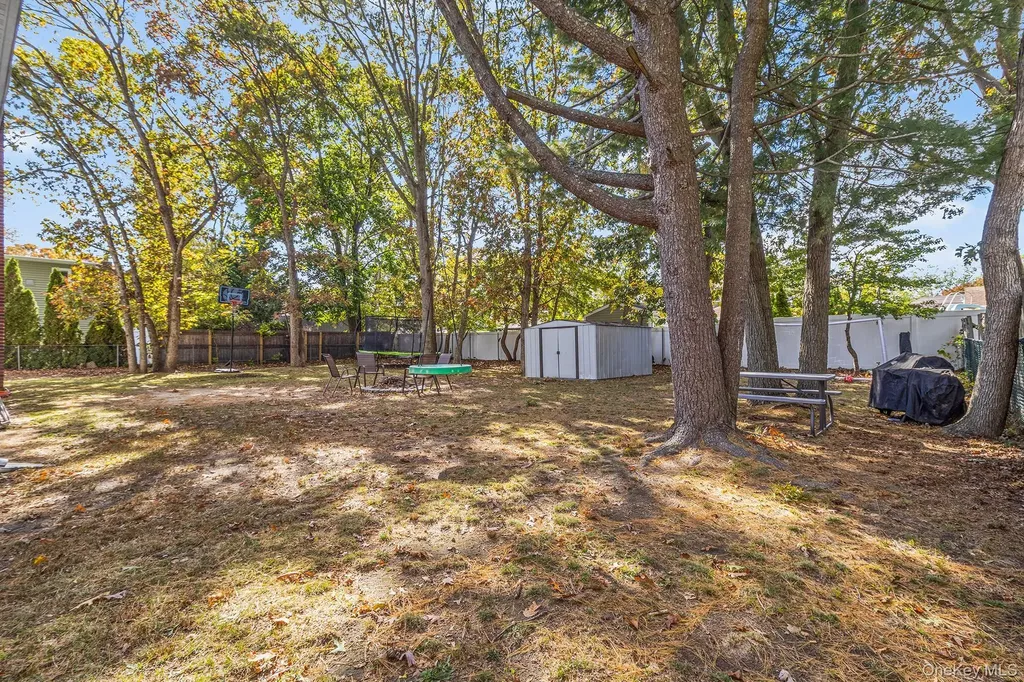 754 Broadway Brentwood NY 11717