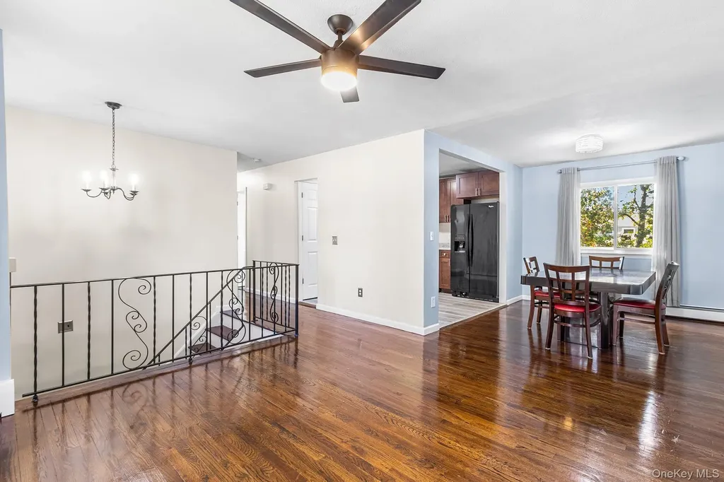 754 Broadway Brentwood NY 11717